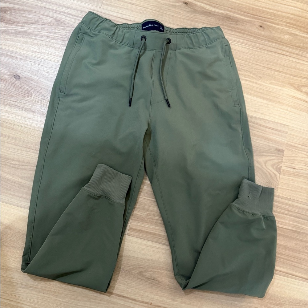 Abercrombie & Fitch Olive Joggers